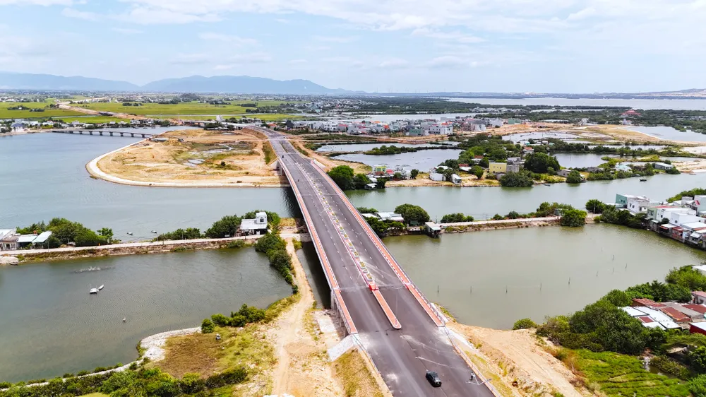 Dự án đường Điện Biên Phủ nối dài đến Khu đô thị Diêm Vân. Ảnh: TUỆ LÂM Duong moi cau cho Goc8 (1).JPG