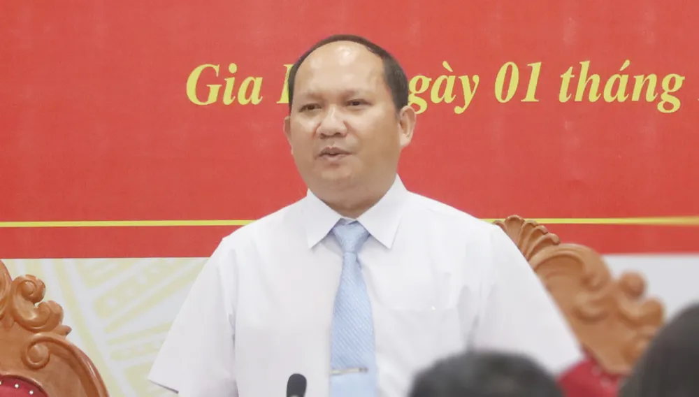 Phó Bí thư Thường trực Tỉnh ủy Rah Lan Chung phát biểu tại họp báo 7.jpg