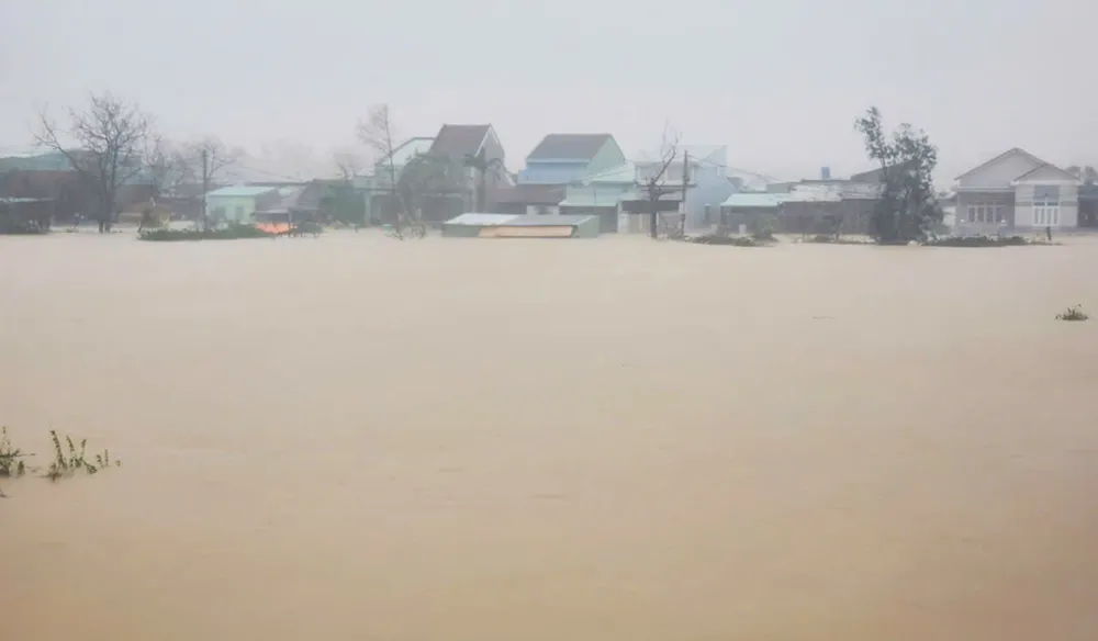 Nhiều vùng dân cư ở xã Tuy Phước bị ngập sâu