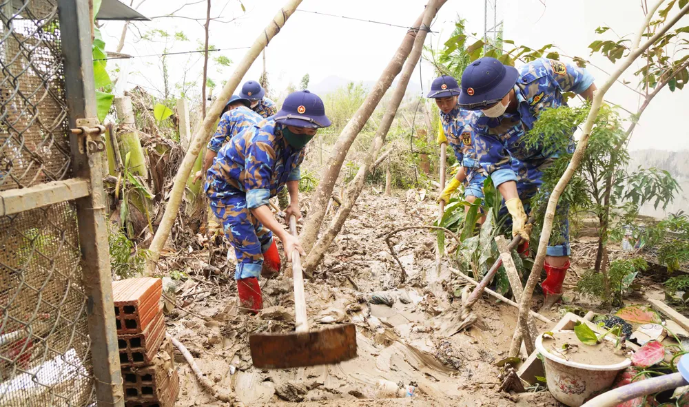 BÃO 15  (4) (1).JPG