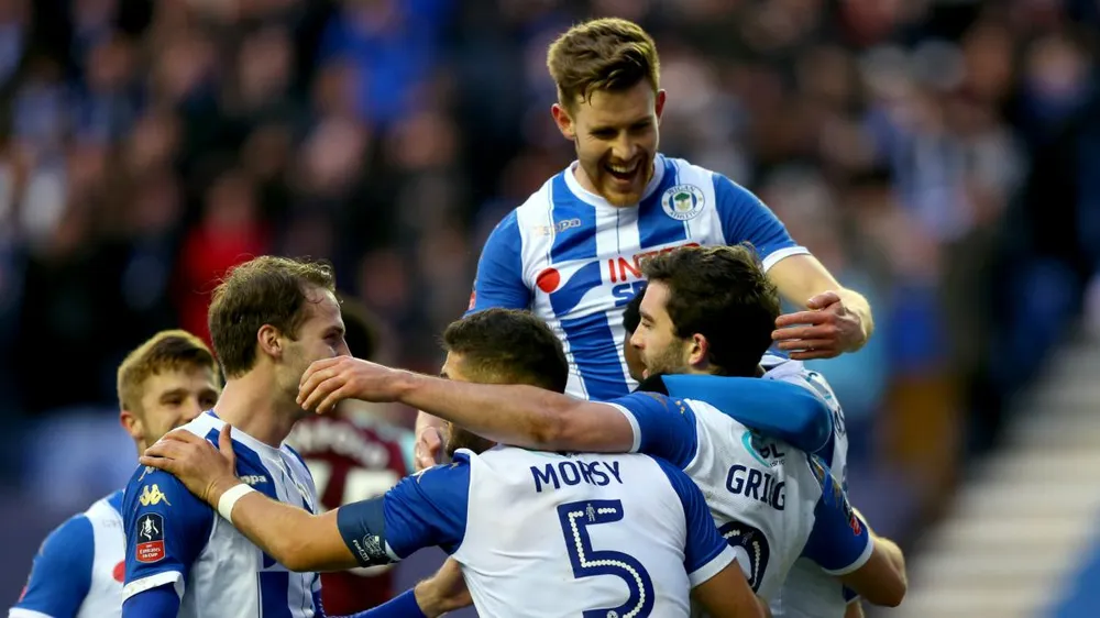 Wigan Athletic - Man City 1-0: Gã khổng lồ gục ngã ảnh 8