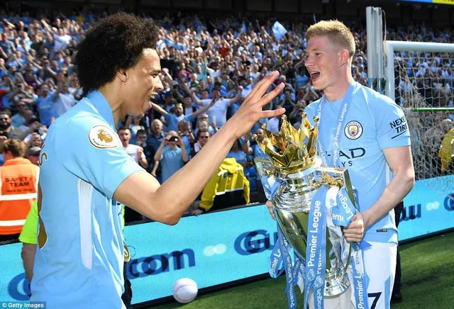 Man City - Huddersfield 0-0: Man xanh chính thức đăng quang ảnh 7