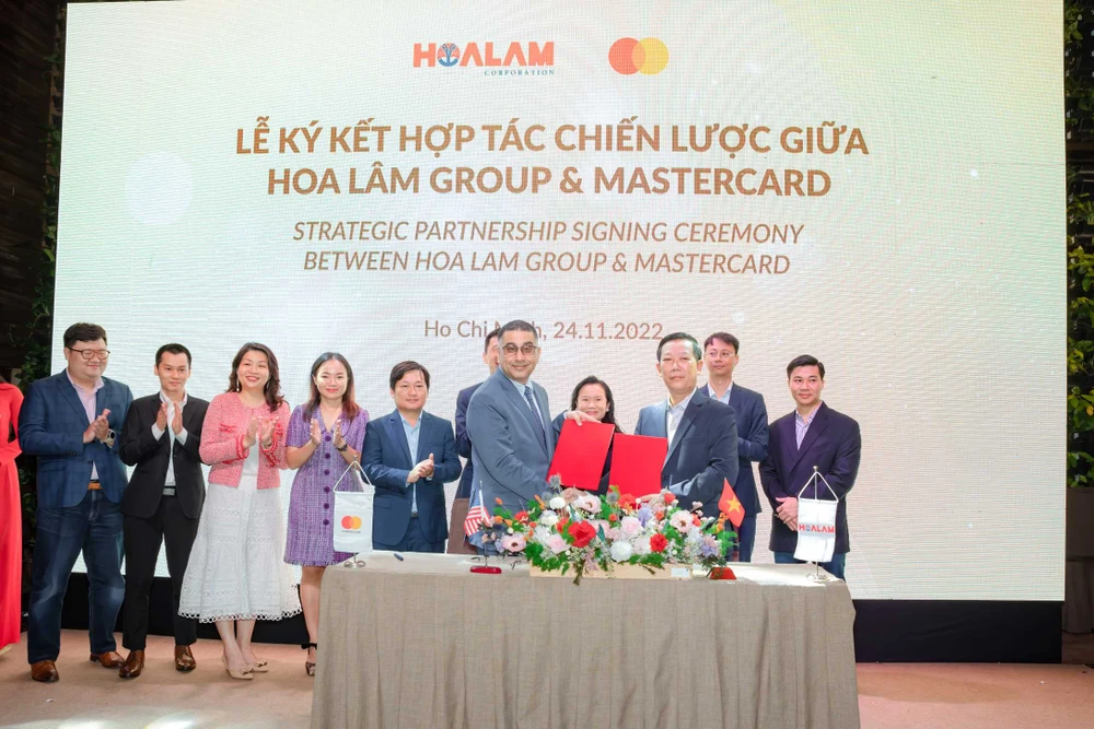 Tập đoàn Hoa Lâm hợp tác chiến lược với Mastercard triển khai dự án đổi mới công nghệ thanh toán