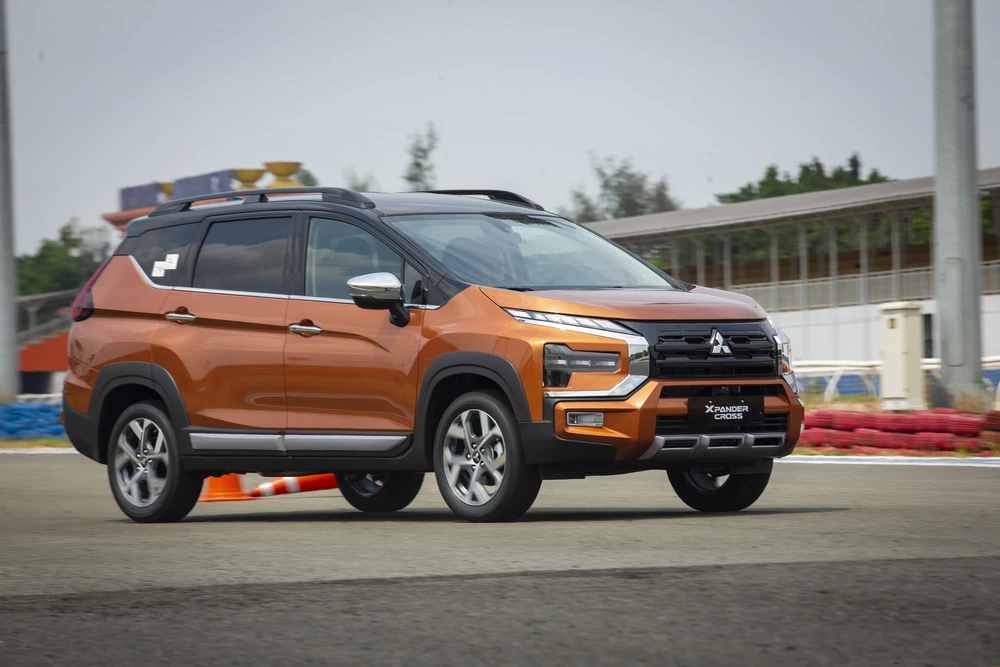 Mẫu xe Mitsubishi Xpander Cross 2023 trình làng 