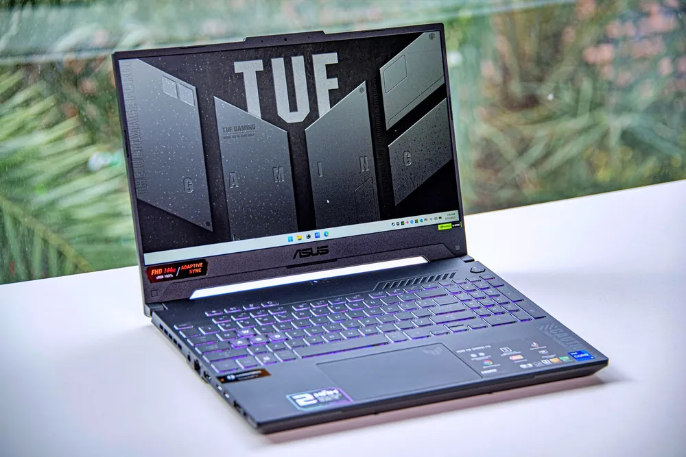 Màn hình của TUF Gaming F15/A15 được nâng cấp toàn diện với độ phủ màu 100% sRGB Màn hình của TUF Gaming F15/A15 được nâng cấp toàn diện với độ phủ màu 100% sRGB