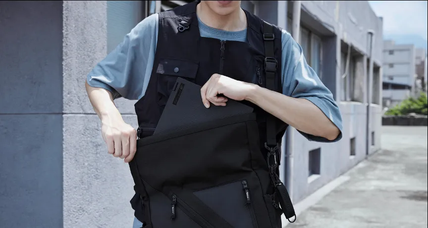 ROG Archer Messenger 14 nhỏ gọn nhưng đa dụng và linh hoạt ROG Archer Messenger 14 nhỏ gọn nhưng đa dụng và linh hoạt