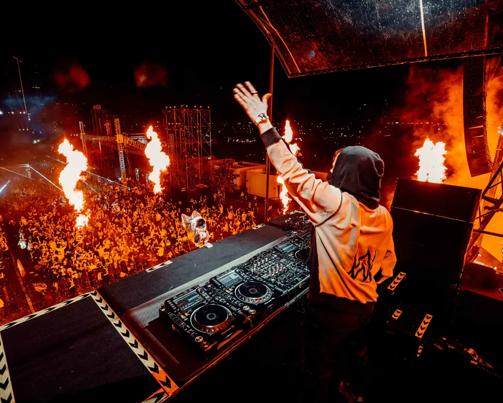 Màn trình diễn đẳng cấp của Alan Walker