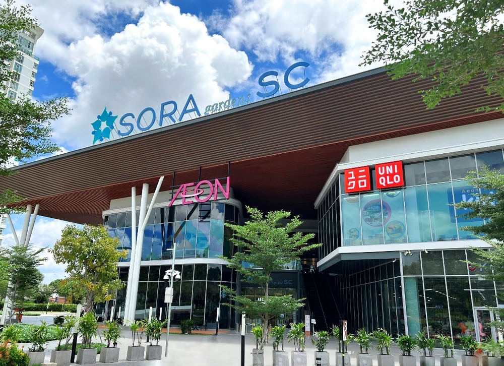 Khai trương cửa hàng UNIQLO SORA gardens SC 