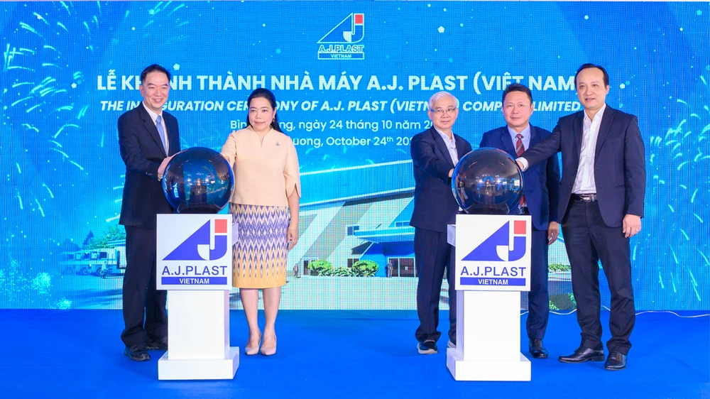 Khánh thành nhà máy sản xuất màng phim nhựa A.J.Plast tại Bình Dương 