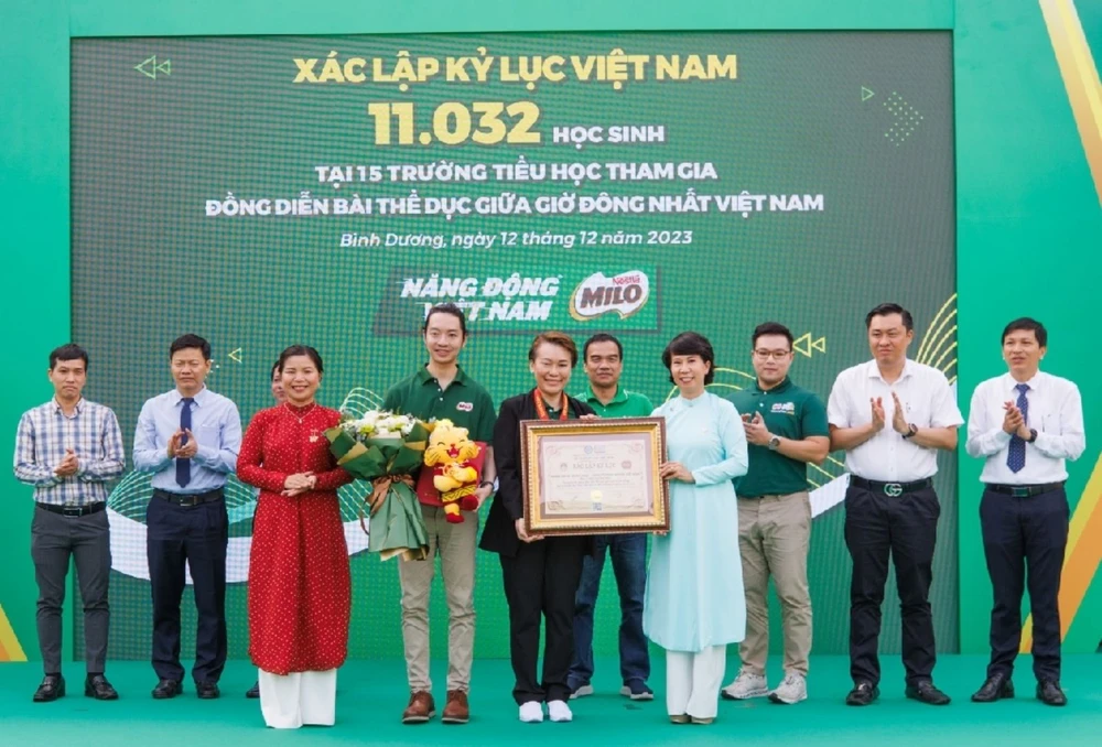 11.032 học sinh lập kỷ lục Việt Nam với màn đồng diễn thể dục ấn tượng