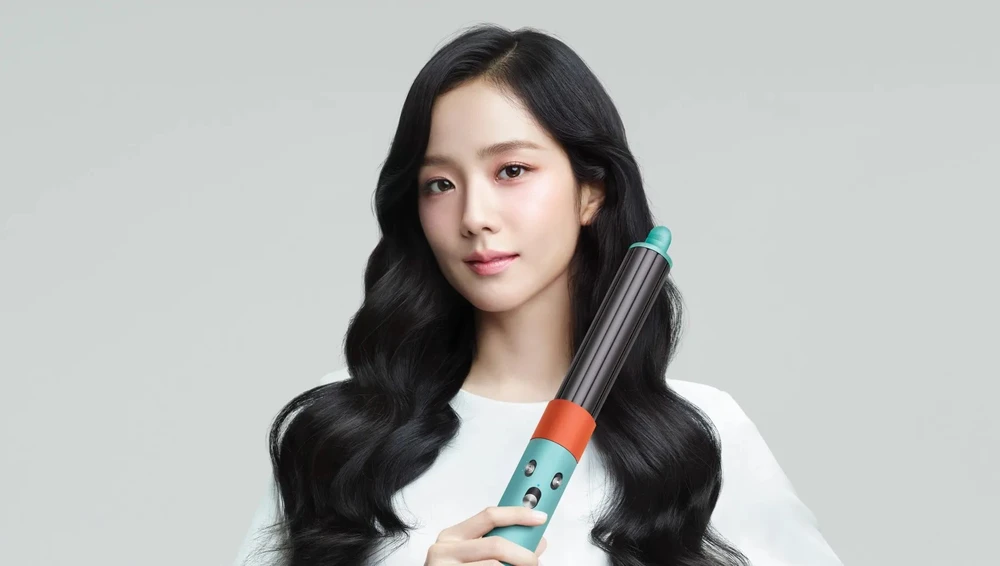 JISOO trở thành Đại sứ Thương hiệu Dyson