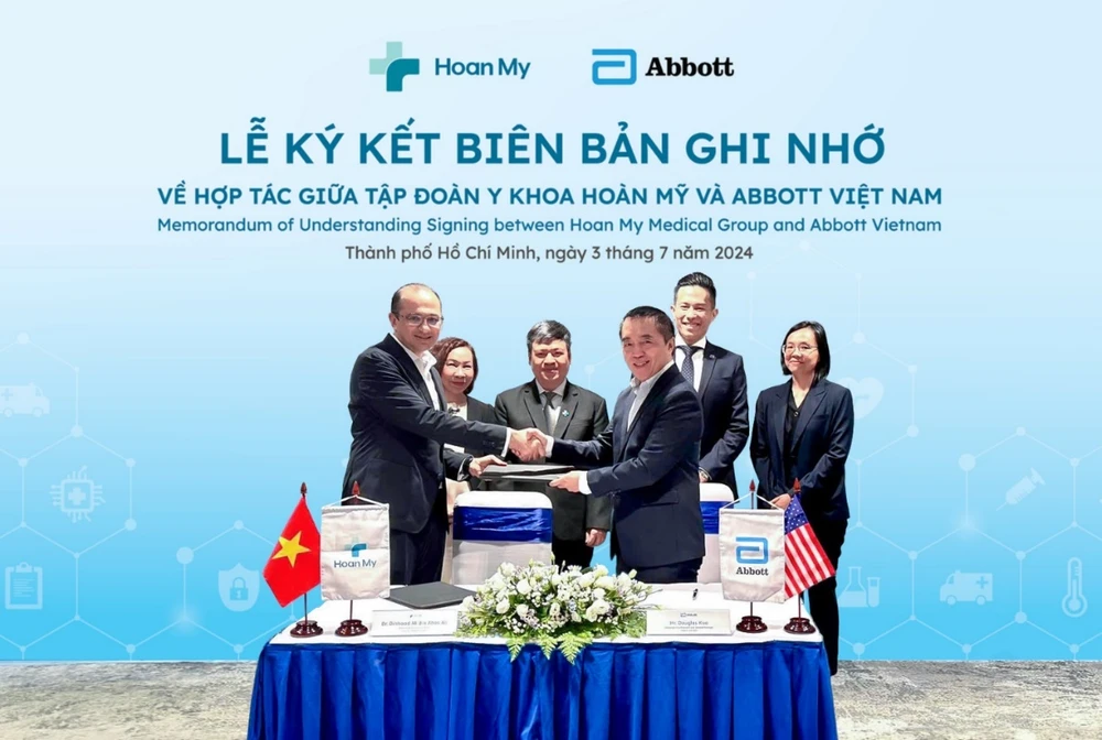 Tập đoàn Y khoa Hoàn Mỹ và Abbott Việt Nam ký kết biên bản ghi nhớ hợp tác