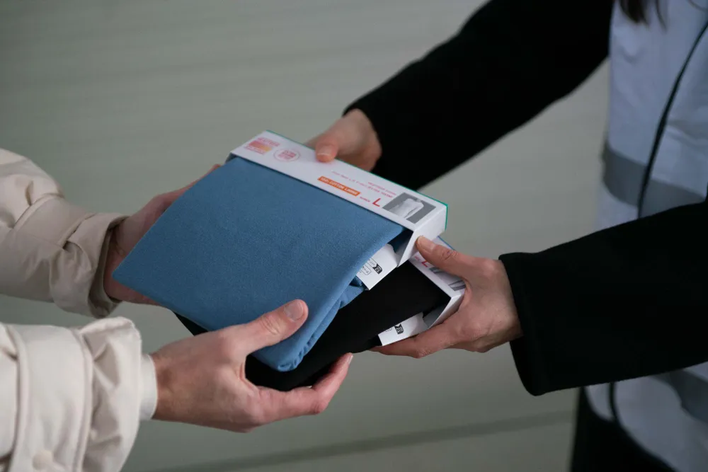 UNIQLO tiếp tục trao tặng hơn một triệu trang phục HEATTECH cho trẻ em, nạn nhân thiên tai và người tị nạn trên toàn cầu