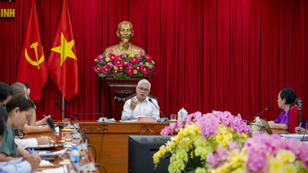 Đồng chí Nguyễn Văn Lợi, Ủy viên Ban chấp hành Trung ương Đảng, Trưởng Đoàn đại biểu Quốc hội TPHCM phát biểu kết luận tại buổi tiếp công dân.jpg