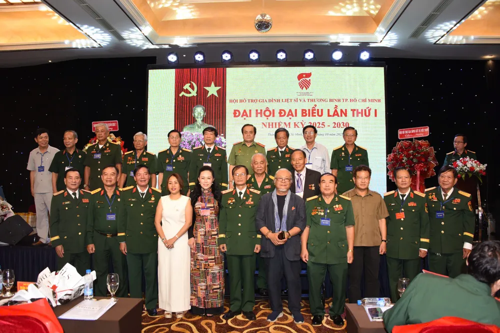 Ban Chấp hành HHTGĐLS-TB TPHCM, nhiệm kỳ 2025-2030 ra mắt đại hội 1000073320.jpg