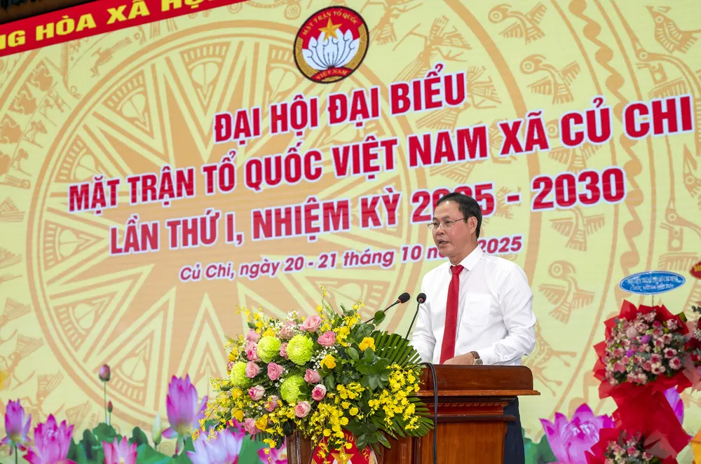 Đồng chí Nguyễn Thành Trung phát biểu tại đại hội Đồng chí Nguyễn Thành Trung, Thành ủy viên, Phó Chủ tịch UBMTTQ Việt Nam TPHCM phát biểu tại Đại hội.jpg