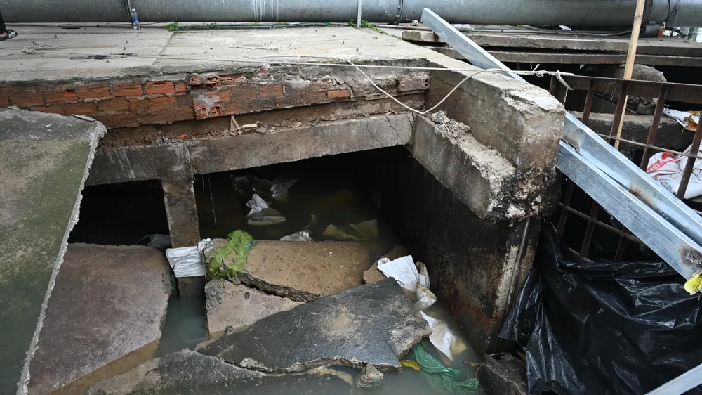 ទីតាំងបាក់ទំនប់ទឹកក្រោមស្ពាន Doi DSC_1445.JPG