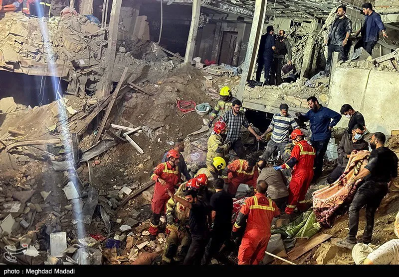 Một khu vực ở phía Đông thủ đô Tehran (Iran) trúng tên lửa của Israel. Ảnh: TASNIM NEWS R1f.jpg