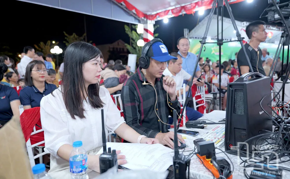 Đài Phát thanh - Truyền hình Thái Nguyên thực hiện một chương trình livestream trực tuyến. Ảnh: T.L bao-chi-thai-nguyen-4_20250620063832.jpg