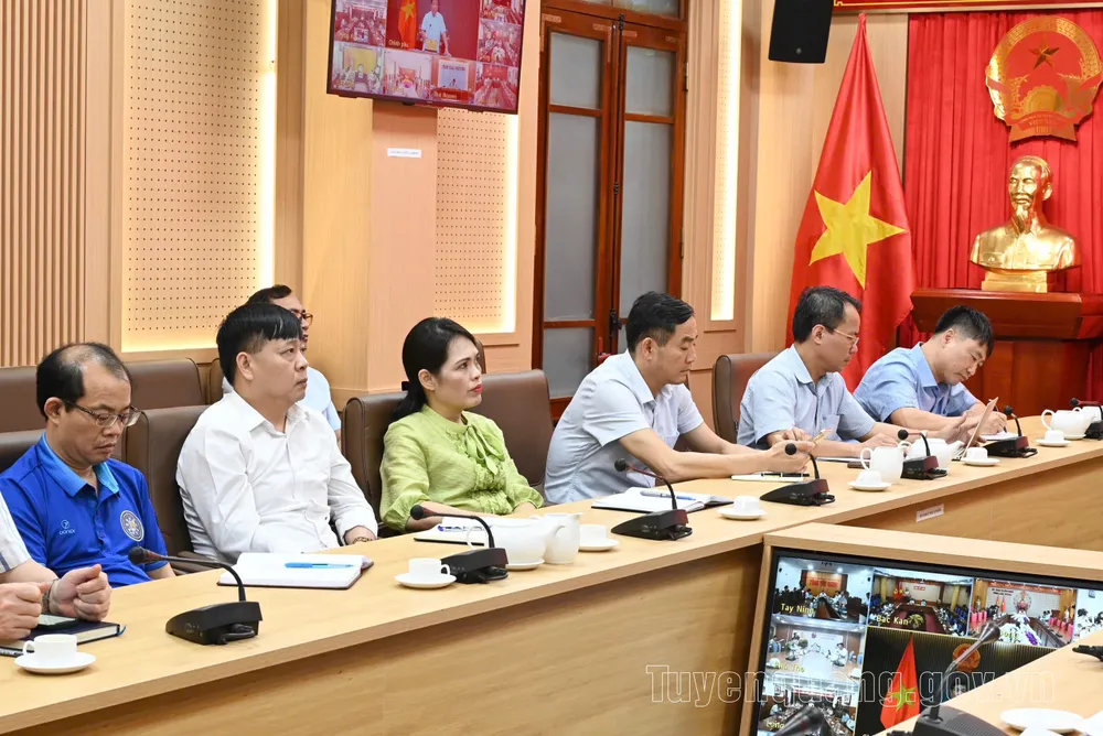 Các đại biểu dự họp tq.jpg