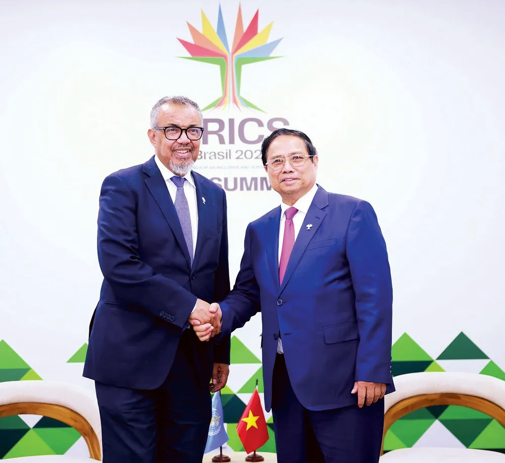 Thủ tướng Phạm Minh Chính gặp Tổng Giám đốc Tổ chức Y tế thế giới (WHO) Tedros Adhanom Ghebreyesus H8c.jpg