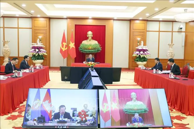Tổng Bí thư Tô Lâm điện đàm với Chủ tịch Đảng Nhân dân Campuchia Hun Sen. Ảnh: Thống Nhất/TTXVN