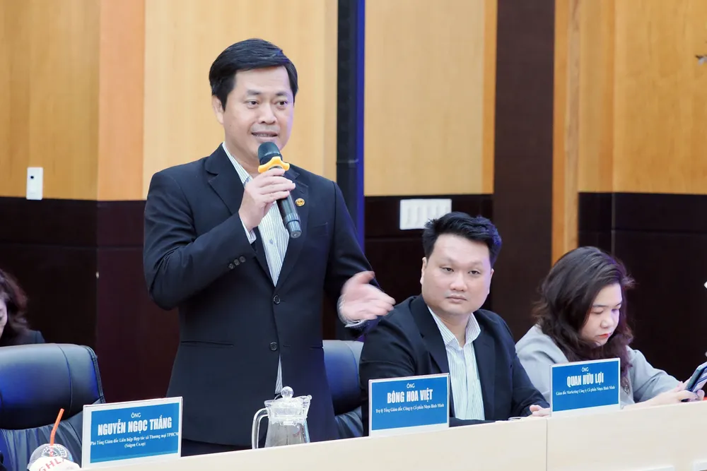 Đại biểu phát biểu tại Hội thảo “Tăng trưởng thị phần - Định vị thương hiệu Việt trên không gian số” do Báo SGGP tổ chức ngày 9-9-2025. Ảnh: Hoàng Hùng r5b.jpg