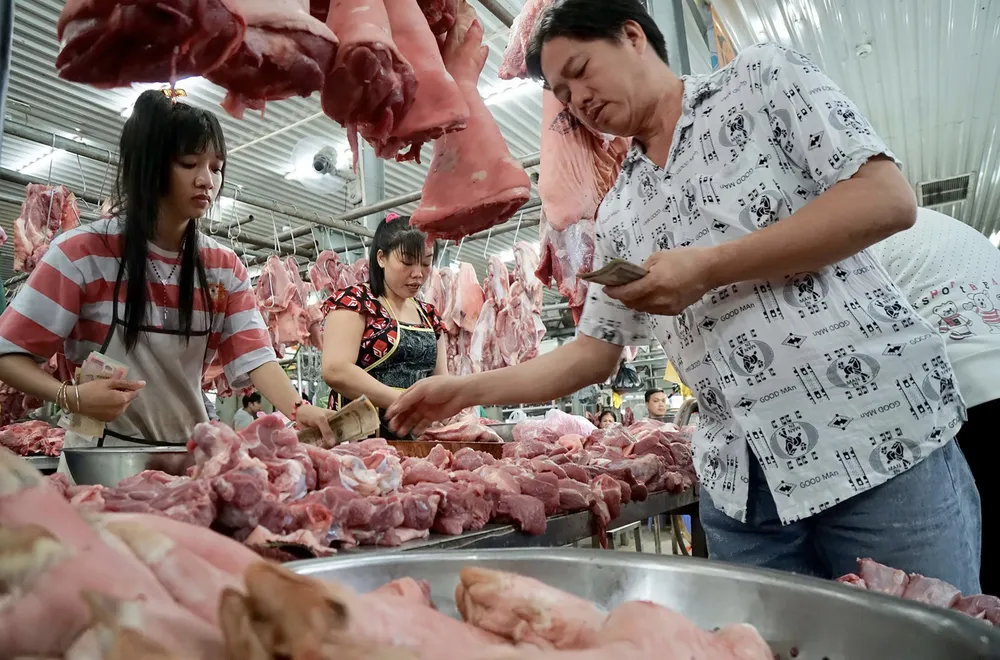 Một cửa hàng thịt tại chợ đầu mối Bình Điền (TPHCM). Ảnh: Hoàng Hùng &4b.jpg