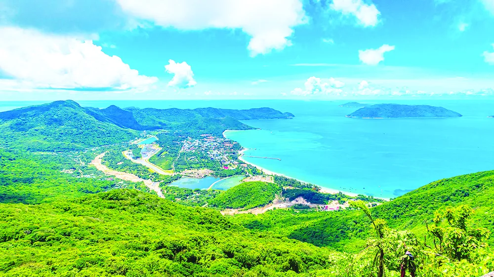 Vườn quốc gia Côn Đảo (TPHCM) vừa đạt Danh lục Xanh các khu bảo tồn. Ảnh: QUANG VŨ xemptyz $1d.jpg