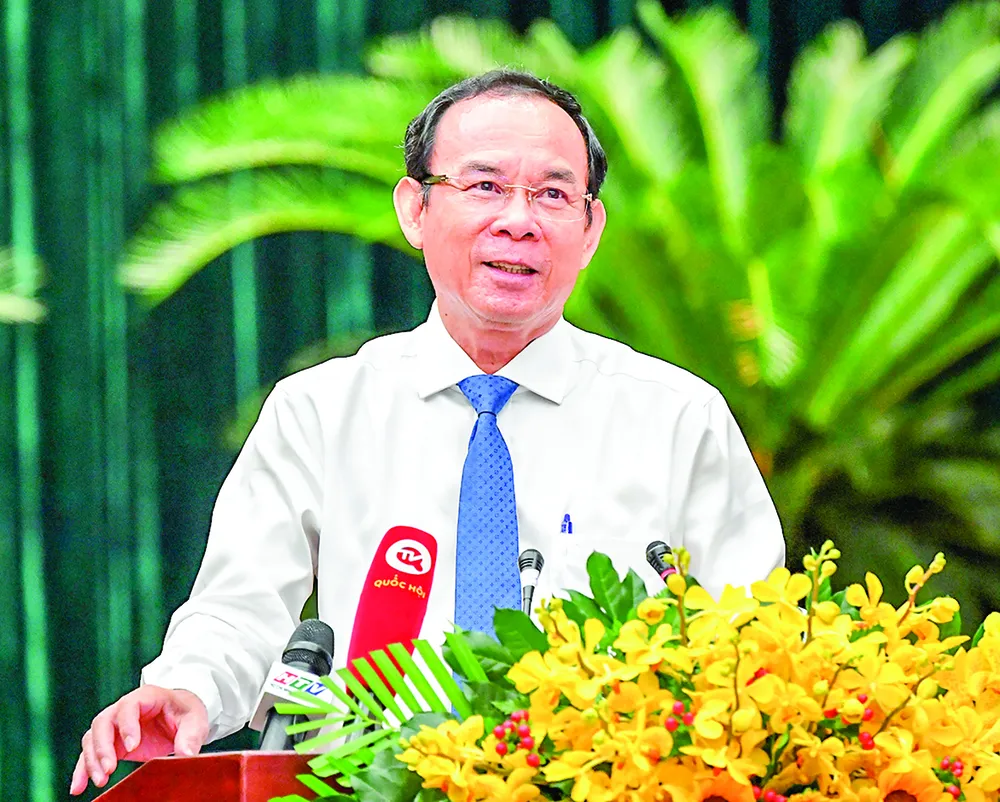 Bí thư Thành ủy TPHCM Nguyễn Văn Nên phát biểu tại kỳ họp. Ảnh: VIỆT DŨNG Bí thư Thành ủy TPHCM Nguyễn Văn Nên phát biểu tại kỳ họp. Ảnh: VIỆT DŨNG
