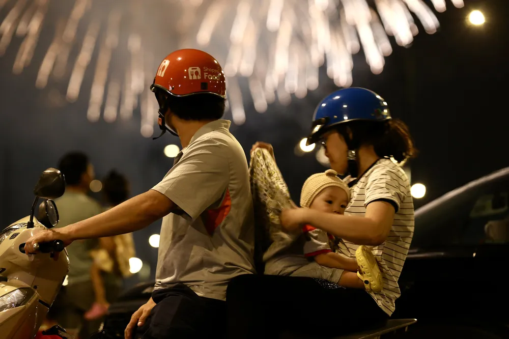 Hôn nhân không phải lúc nào cũng màu hồng, lựa chọn giữ gìn hay buông bỏ luôn cần sự đắn đo, cẩn trọng. Ảnh: DŨNG PHƯƠNG