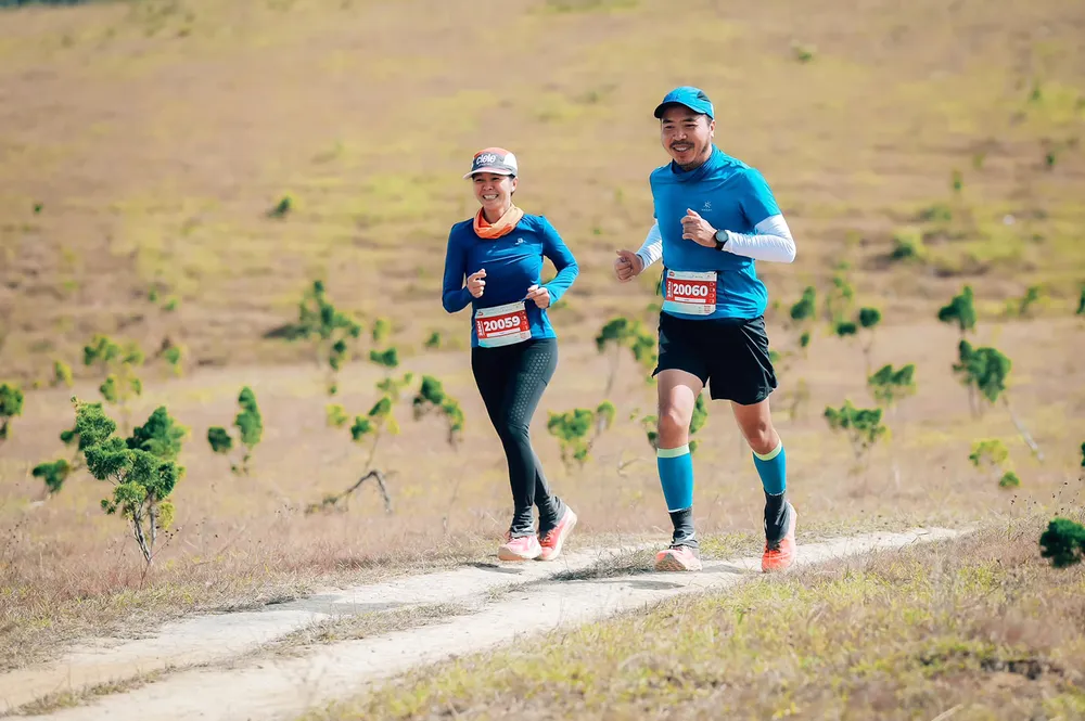 Với địa hình đẹp, hoang sơ, cung đường Tà Năng cũng là nơi ưa thích dành cho các “chân chạy”