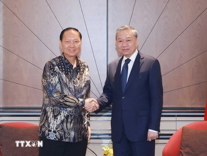 Tổng Bí thư Tô Lâm tiếp ông Oey Alfred, Giám đốc Tập đoàn Sungai Budi. Ảnh: TTXVN tbt3.jpg