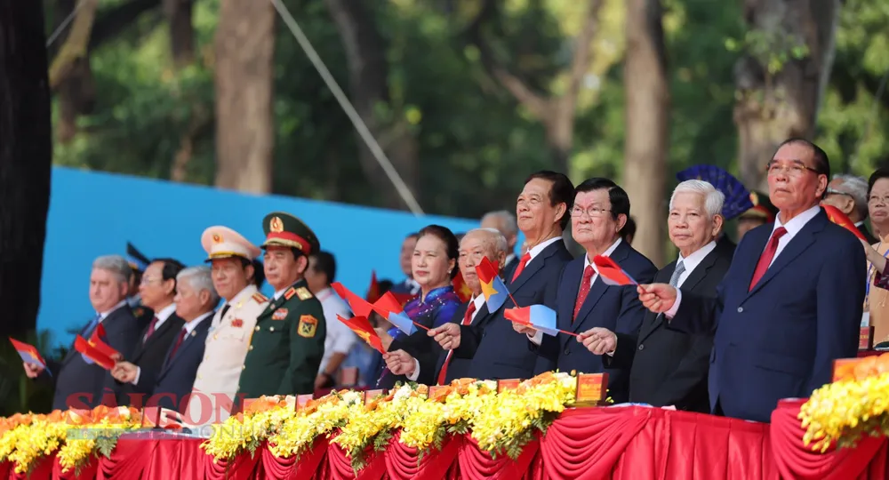 Nguyên Tổng Bí thư Nông Đức Mạnh, nguyên Chủ tịch nước Nguyễn Minh Triết, nguyên Chủ tịch nước Trương Tấn Sang và nguyên Thủ tướng Chính phủ Nguyễn Tấn Dũng.jpg