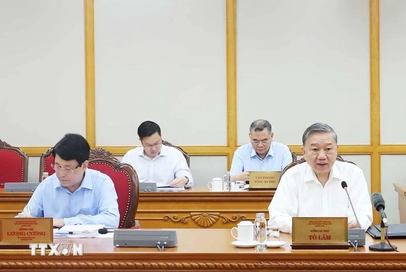 Tổng Bí thư Tô Lâm chủ trì cuộc họp của Bộ Chính trị, Ban Bí thư. Ảnh: TTXVN tbt1.jpg