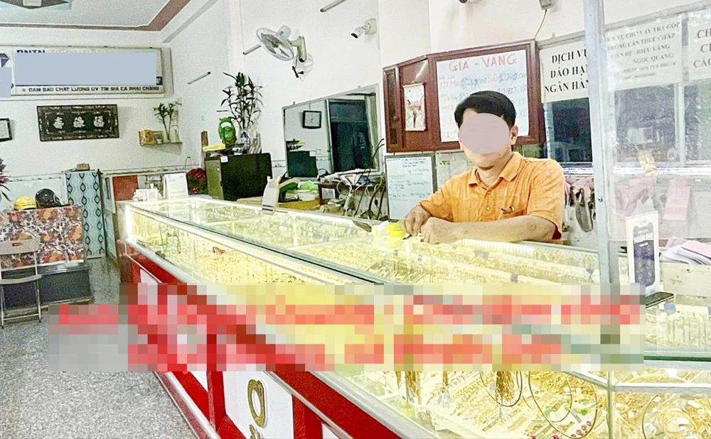 Chủ hiệu vàng V.N.Q. đã kịp thời phát hiện, ngăn chặn vụ việc. Ảnh: NVCC 496002391_122126264072816512_6918640430306402255_n.jpg