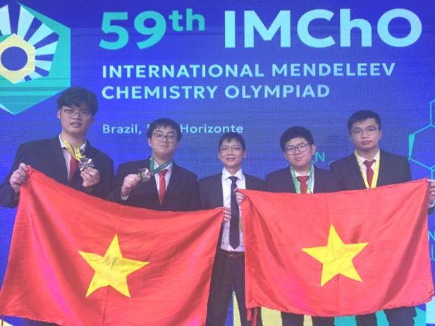 Đội tuyển Việt Nam tham dự kỳ thi Olympic Hóa học quốc tế Mendeleev lần thứ 59