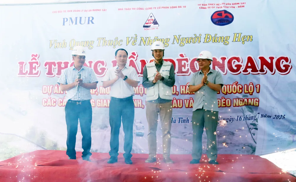 Nghi lễ thông hầm Đèo Ngang mở rộng BS7A1492.1.jpg