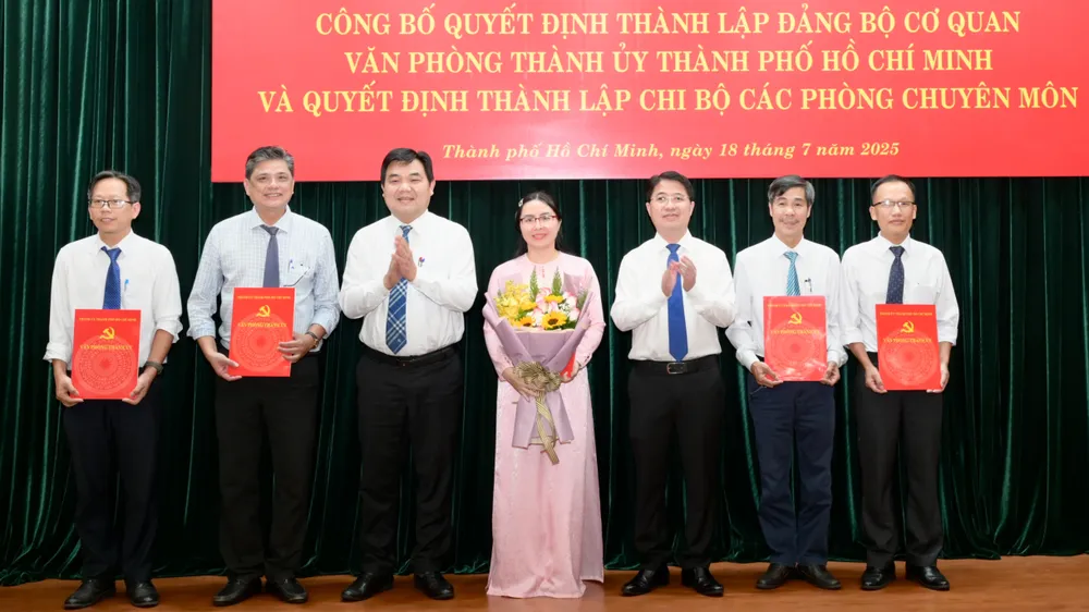 Chi bộ Phòng Chuyển đổi số - Cơ yếu. Ảnh: VĂN MINH DSC_3925.jpeg