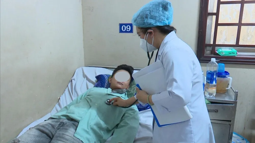 Các bác sĩ tập trung tại thành thị nên xảy ra tình trạng thiếu bác sĩ ở các tuyến cơ sở Bẹnh bvien Long Khánh.jpg