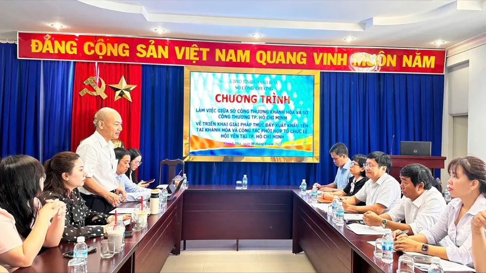 Ông Nguyễn Nguyên Phương, Phó Giám đốc Sở Công thương TPHCM làm việc với lãnh đạo Sở Công thương Khánh Hòa ngày 8-8 MR Phơng.jpg