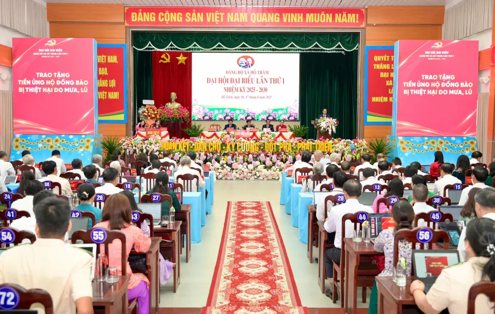 Đảng bộ xã Hồ Tràm tổ chức Đại hội đại biểu lần thứ I. Ảnh: VĂN MINH a5dedc05dcc5549b0dd4.jpg