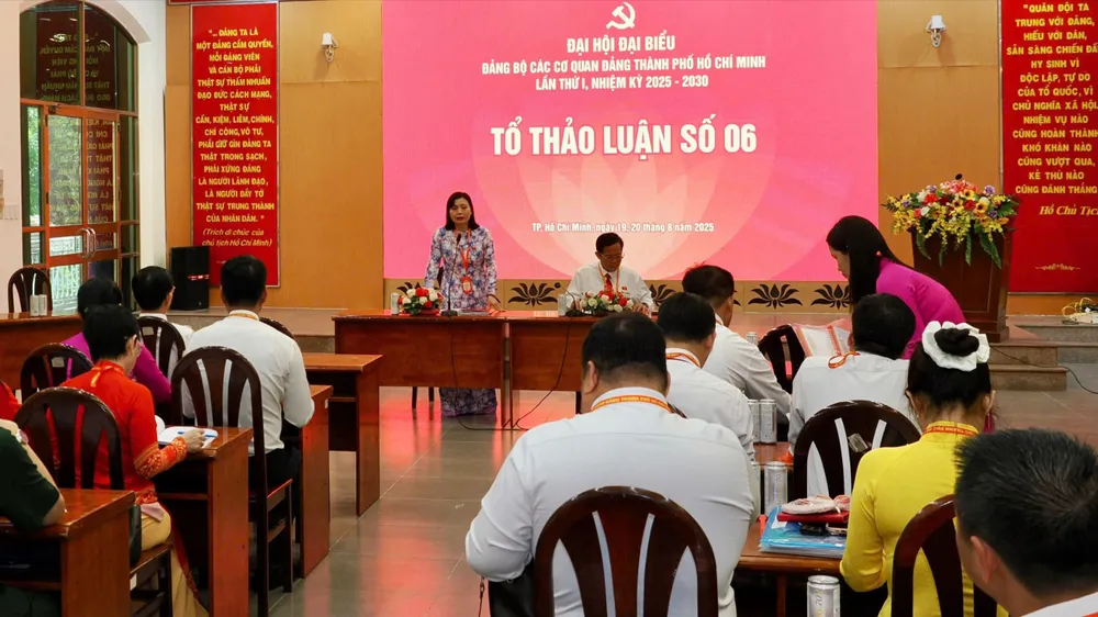 Đại hội Đảng bộ các cơ quan Đảng TPHCM: Đề xuất nhiệm vụ, giải pháp để lãnh đạo thực hiện tốt nhiệm vụ chính trị ảnh 24 37.jpg