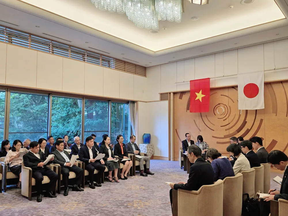 Toàn cảnh buổi làm việc của đoàn công tác UBND TPHCM với chính quyền tỉnh Shiga, Nhật Bản tin02.png