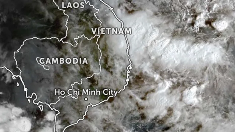 Mưa lớn từ Quảng Trị đến Quảng Ngãi