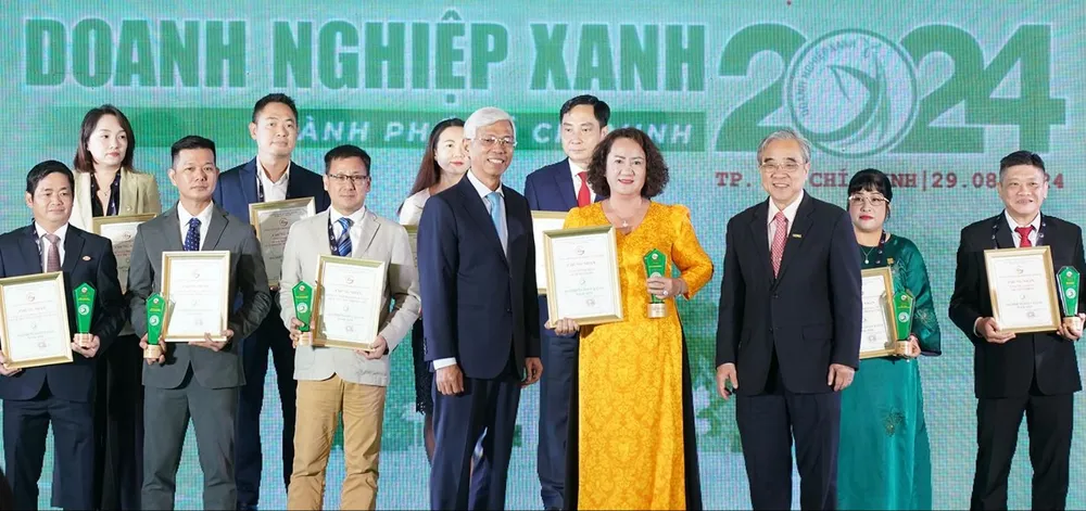 Các doanh nghiệp được trao tặng danh hiệu Doanh nghiệp Xanh năm 2024 Y6f.jpg