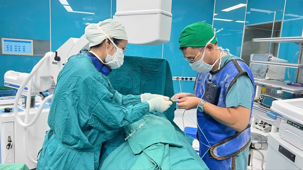 Các ca lâm sàng được báo cáo cho thấy hiệu quả điều trị ổn định, bảo đảm an toàn và tuân thủ đúng phác đồ chuyên môn