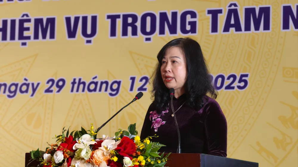 Bộ trưởng Bộ Y tế Đào Hồng Lan phát biểu tại hội nghị