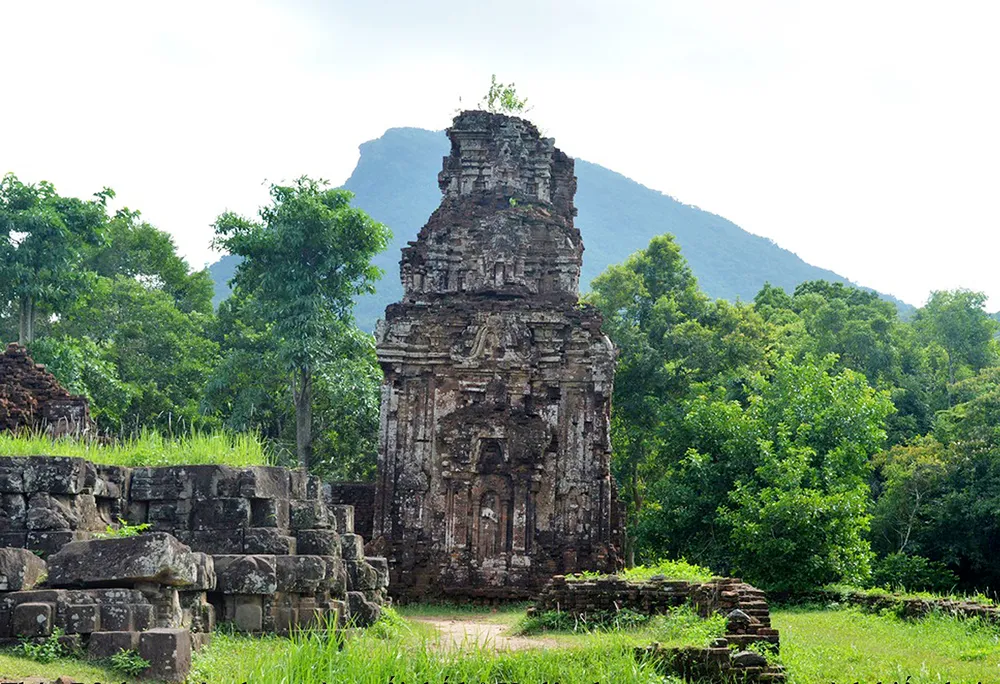 Tháp B3 Mỹ Sơn sẽ được chống đỡ khẩn cấp trong tháng 10-2018 ảnh 1