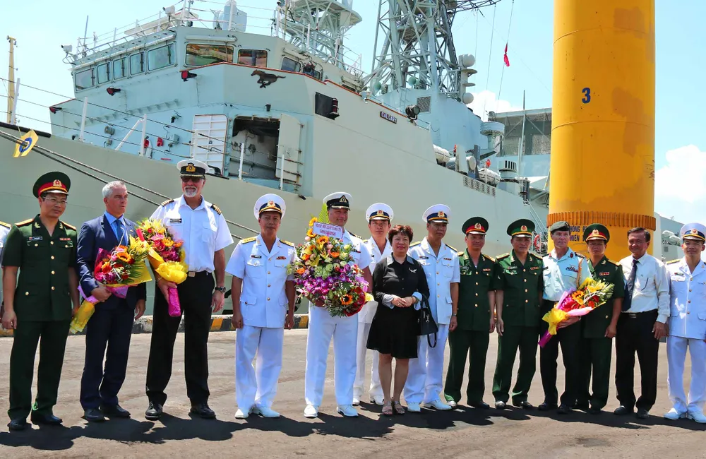 Đội tàu Hải quân Hoàng gia Canada thăm Đà Nẵng ảnh 4